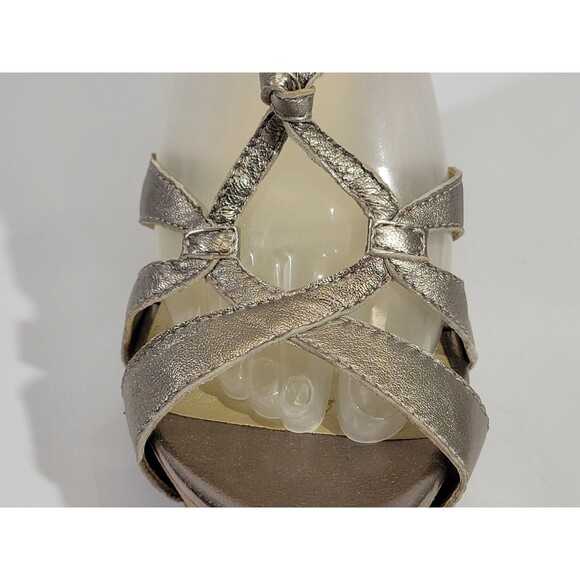 HHP Women's Size 8.5 Seychelles Silver Leather Strappy Wedge Heels Shoes Pumps‎ - Picture 7 of 11
